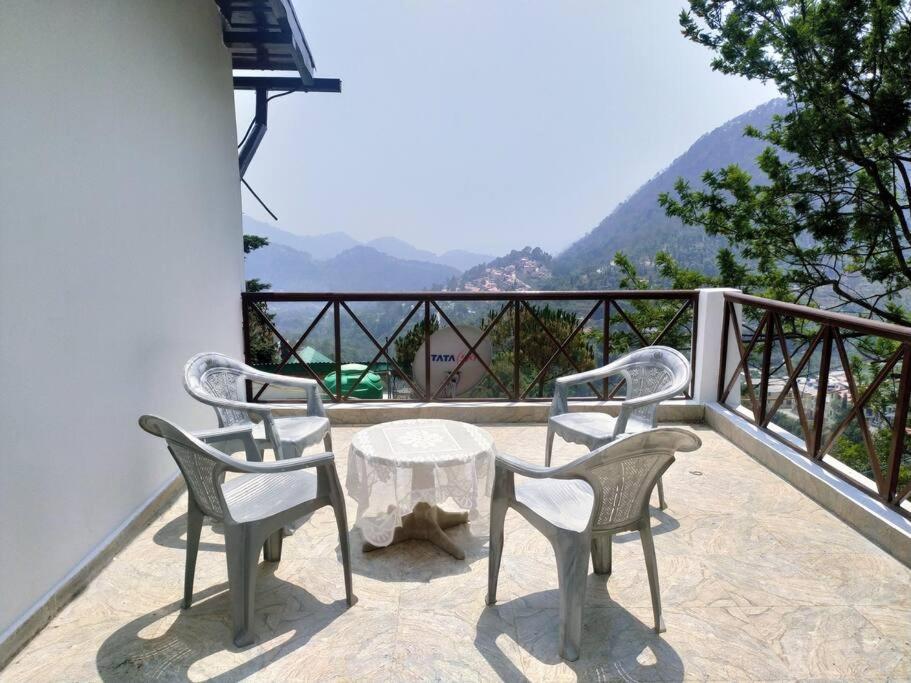 Whistling Thrush Cottage, Bhimtal ナイニタール エクステリア 写真